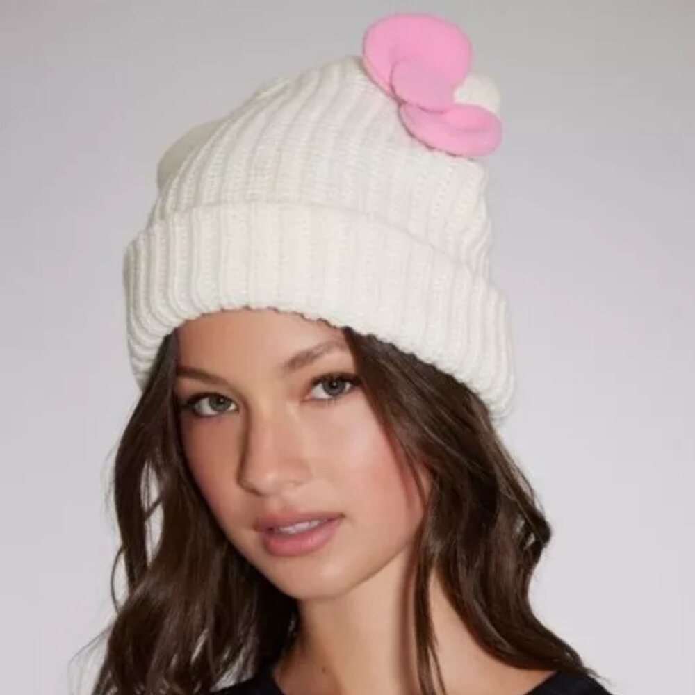 Forever 21 Hello Kitty Pink Bow Beanie Knit Hat NWT RARE